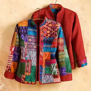 Gudri Jacke 인도 패치 워크 빈티지 디자인 Kantha 퀼트 실크 Patola kantha 자켓 긴 꽃 소매 숙녀 가역 코트