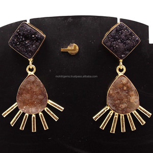 ต่างหูเครื่องประดับวินเทจทรงลูกแพร์สี่เหลี่ยมสำหรับผู้หญิงสแตนเลสชุบทองพร้อมเม็ดกลมและเพชรสไตล์อินเทรนด์ - Product Image 2