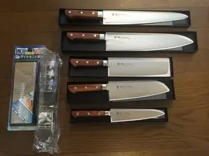 TSUBAME NIIGATA卸売ナイフで作られた日本の包丁