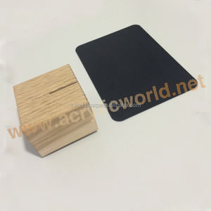 Support de menu en bois avec support de panneau de menu de tableau noir - Product Image 1