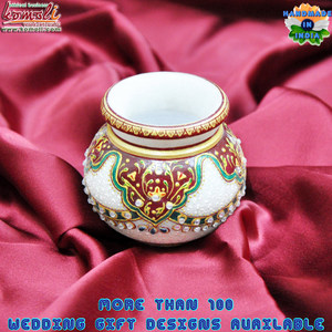 แจกันหินอ่อนตกแต่งแบบดั้งเดิมของอินเดีย ของชำร่วยงานแต่งงาน อุปกรณ์ประกอบพิธีกรรมทางศาสนา ของที่ระลึกทางศาสนา และของตกแต่งบ้าน - Product Image 4