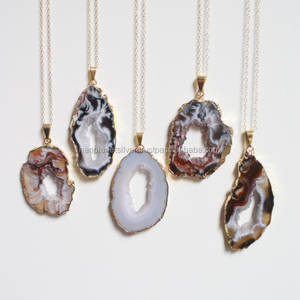 Collar con Colgante de Rodaja de Ágata Goede - Product Image 1