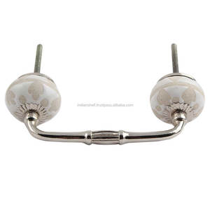 Poignée d'armoire en vrac fait à la main crème en céramique Floral Bridge Design commode poignée Lot Vintage tiroir armoire porte tirer - Product Image 6