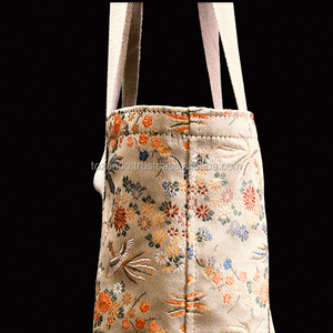 Sac fourre-tout traditionnel et à la mode, sac à main japonais, en petit lot de commande disponible - Product Image 3