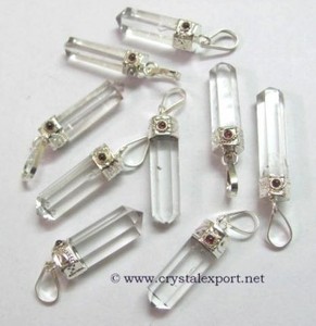 Pendentifs en cristal de quartz naturel avec grenat - Vente en gros de pendentifs en pierres précieuses de guérison - Product Image 4