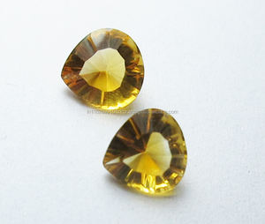 อัญมณีสีเหลืองมะนาวธรรมชาติทรงหัวใจเจียระไนสีเหลือง - Product Image 1