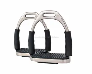 Shemax 2023 Top Quality Hot Selling Custom BRAND NEW FLEXI SAFETY IRONS BENDY STIRRUPS STAINLESS STEEL HORSE BLACK TREADS