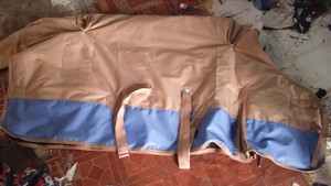 VOULEZ VENDRE des tapis de cheval en maille de zèbre EN DOLLAR 8 TAILLE 5'3 5'6 5'9 6'0 6'3 6'6 6'9 7'0 - Product Image 4