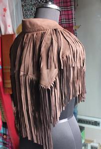 Chaqueta de Mujer de Gamuza con Flecos Hecha a Mano, Estilo Occidental Vintage, Nueva Moda, Chaqueta de Mujer de Gamuza 100% Cuero Genuino, Colección Moto - Product Image 2