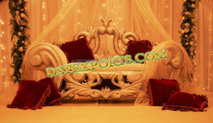 ชุดโซฟาไม้แกะสลักสำหรับงานแต่งงานสไตล์เอเชียราชวงศ์สำหรับงานแต่งงานชุดโซฟาหรูหราสีทองสำหรับเจ้าสาวและเจ้าบ่าว - Product Image 2