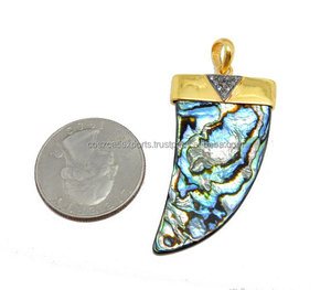 Colgante de Piedra de cuerno de abulón de diamante pavé, cuerno, diente, púa, Colmillo, forma de cabeza de bala, colgantes de piedras preciosas chapadas en oro y dijes - Product Image 3