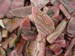 
 
 
 Pierres brutes de quartz rose naturel en gros pour la fabrication de bijoux - Directement des mines indiennes - Product Image 4