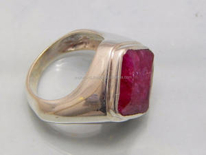 แหวนแต่งงานคุณภาพสูงสำหรับผู้หญิง ทำจากเงินแท้ 925 ประดับด้วยทับทิมย้อมสีคลาสสิกสุดหรู - Product Image 2