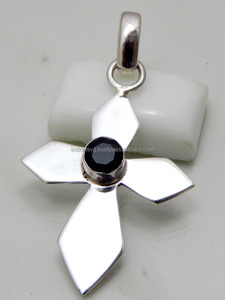 Natural Garnet Quartz 925 Sterling Silver Jewelry Religious Christian Cross <b>Pendant</b> Necklace for Womens - Product Image 2