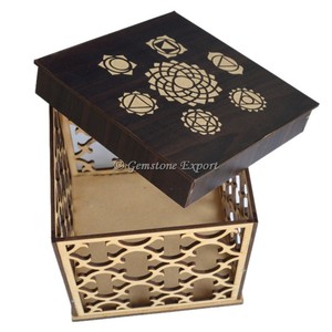 Caja de regalo de 7 chakras con vista interior - Product Image 1