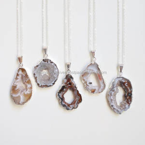 Collar con Colgante de Rodaja de Ágata Goede - Product Image 2