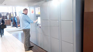 Unité de stockage extérieure en acier à écran tactile durable de 7 pouces Casier électronique puissant avec fonctions de rapport du logiciel de télécommande - Product Image 4