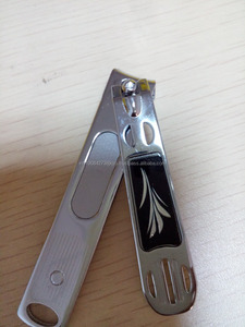 Coupe-ongles professionnel en acier au carbone, avec design d'impression florale, emballage sur plateau en plastique - Product Image 4