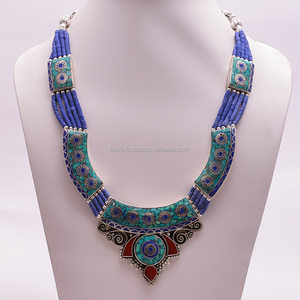 Collar de piedras preciosas de lapislázuli de coral turquesa natural, collar antiguo nepalí de plata tibetana, joyería de Navidad - Product Image 1