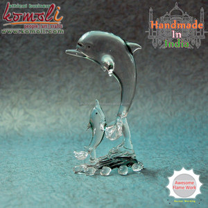 Trasparente verde in vetro soffiato di murano delfino pesce figurine