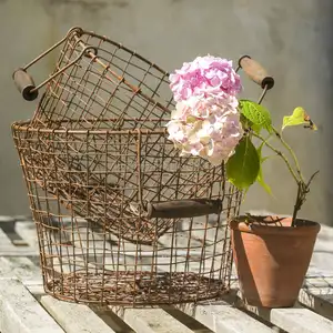 Grand panier de rangement avec poignée en bois, panier en maille métallique, Design rustique, pour la maison, nouveauté