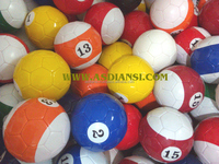 Le nouveau jeu sportif Snookball, billard, ballon de football, billard de salon, football