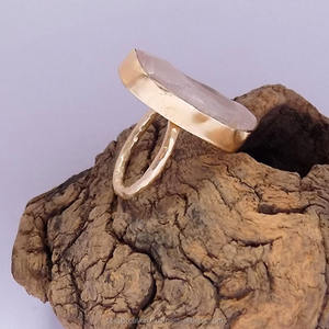 14k Vermeil Plaqué Or Designer Lunette Marteau Texture Rose Quartz Pierre À La Main En Laiton Bijoux SOKU #3404 - Product Image 2