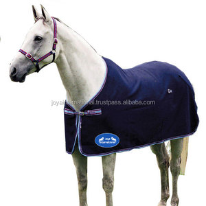 Alfombras y mantas de caballo para la comodidad ecuestre - Product Image 1