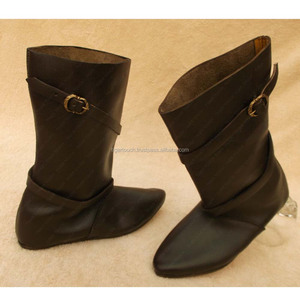 Sapato viking preto com fivela medieval, sapatos gênios couro viking