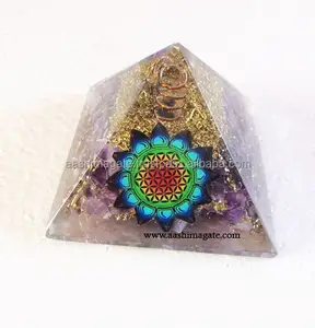 Amethyst Orgone Piramida dengan Titik Kristal Biaya dengan Bunga Kehidupan Grosir Kristal Penyembuhan Reiki Batu Piramida Spiritual