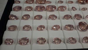 สีพีชอัญมณีมอร์แกนธรรมชาติคุณภาพสูง - Product Image 5