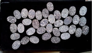 หินธรรมชาติทรงรีทรงรีทรงแบนดรูซี่สีเงินแบบหลวม - Product Image 2