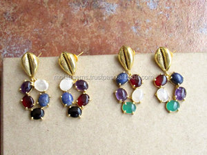 ต่างหูชายหาดสไตล์โบฮีเมียนหลากสีแผงพลอยธรรมชาติพร้อมเปลือกหอยโลหะสีทองสำหรับงานแต่งงานและงานปาร์ตี้ - Product Image 2