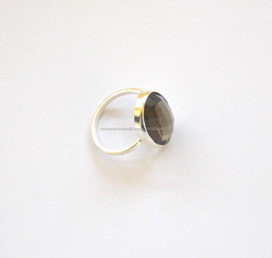 Anillo hecho a mano de Plata de Ley 925 con piedra preciosa de cuarzo ahumado, piedra de corte facetado de forma ovalada chapada en plata para boda o fiesta - Product Image 3