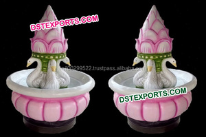 รูปปั้นราดาครีชานไฟเบอร์ออปติกพร้อมไฟ LED สำหรับตกแต่งธีมทางเข้างานแต่งงานแบบอินเดีย สำหรับงานแต่งงานหรืองานเลี้ยงแบบฮินดู - Product Image 4