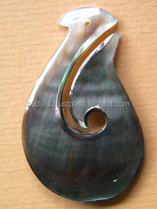 Venta al por mayor Unisex Seashell colgante personalizado étnico tallado llavero encantos de Bali Material de piedra para joyería de los niños - Product Image 3