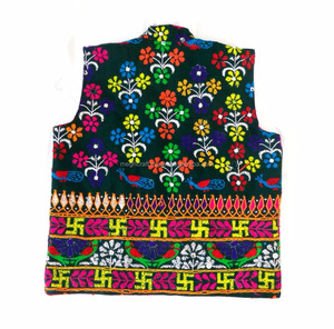 Venta al por mayor de chaquetas bordadas a mano de verano de talla grande para hombre-Vintage étnico Banjara Gypsy chaquetas estilo Hippe chalecos - Product Image 2