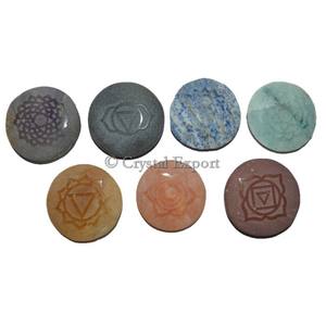 Ensemble naturel en relief à sept chakras avec pierres précieuses - Product Image 1