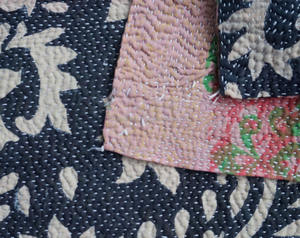 Authentic Vintage Wholesale Sari <b>Kantha</b> Throw Handmade Printed <b>Kantha</b> <b>Quilt</b> - Product Image 2