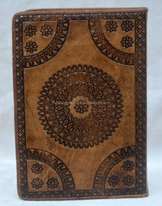 วารสารหนังนูนสีแทน B5วินเทจทำด้วยมือสมุดโน้ตพิมพ์ดอกไม้อินเดียสมุดโน้ตปกแข็งสำหรับธุรกิจ - Product Image 1