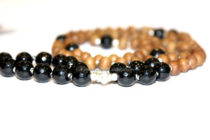 Vente en gros collier de perles mala en onyx noir avec pompon en soie Style bohème bouddhiste religieux unisexe pour fête ou cadeau - Product Image 5