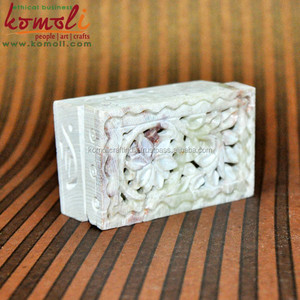 Caja de Joyería de Piedra Tallada a Mano - Product Image 5