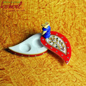 หินอ่อนนกยูงมือวาด Chopra Pooja Thali Kumkum Holder โปรดปรานงานแต่งงานของอินเดีย - Product Image 3