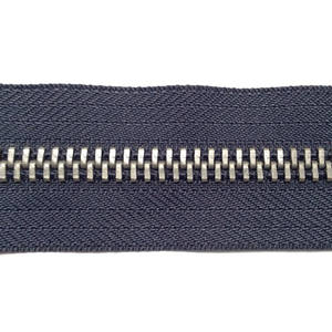 Cremallera de metal de extremo abierto OZL #8 de alta calidad con dientes blancos brillantes Función de bloqueo automático Longitud de 100mm para ropa y bolsos - Product Image 2