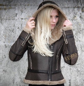 High Quality Mens Womens Formal Sheep Skin Leather Motorcycle <b>Coat</b> Fur Hood Shearling Lined Winter Street Style Outerwear - Product Image 5