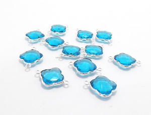 Conector de Bisel de Plata de Ley 925 con Cuarzo Azul, Doble Enganche, Acabado en Oro y Plata, Forma de Trébol, 15x15mm, Fornituras para Joyería - Product Image 3