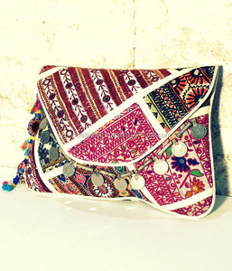 Banjara indio Vintage Tribal Boho Gypsy étnico embrague monedero hecho a mano con borla Tribal Gypsy Indian Banjara embrague Kutch - Product Image 3