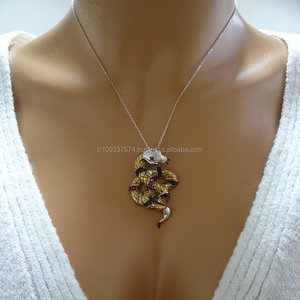 Collar con colgante de serpiente de esmalte de oro sólido de 14K, joyería de Animal de Safari Natural, oro de 14 quilates, venta al por mayor - Product Image 2