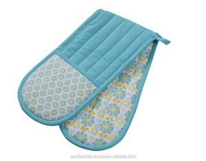 Manoplas de horno de diseño impreso en color claro de nuevo estilo para uso en horno, restaurante y cocina a un precio muy asequible - Product Image 1