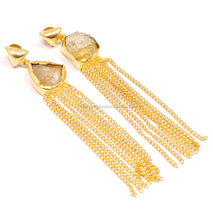 Boucles d'oreilles à pampilles uniques plaquées or 22 carats, pierre de quartz brute, alliage élégant, fiançailles, fêtes, mariages, anniversaires pour femmes - Product Image 1